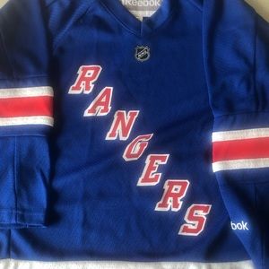 New with tags NY Rangers size 4-7 youth jersey
